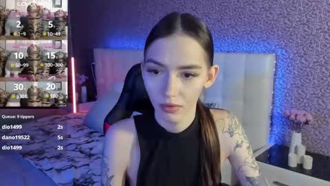 Sophie online show from February 4, 2025, 9:49 am