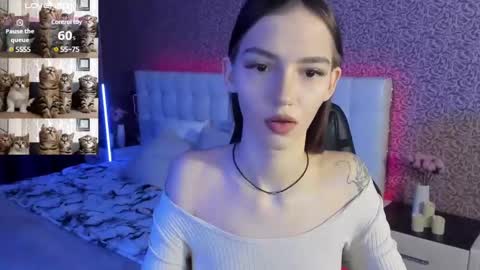 Sophie online show from February 6, 2025, 7:02 am