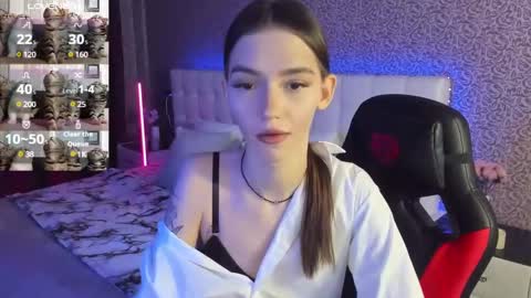 Sophie online show from February 9, 2025, 7:05 am