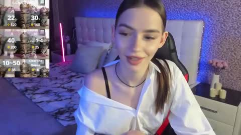Sophie online show from February 9, 2025, 10:20 am