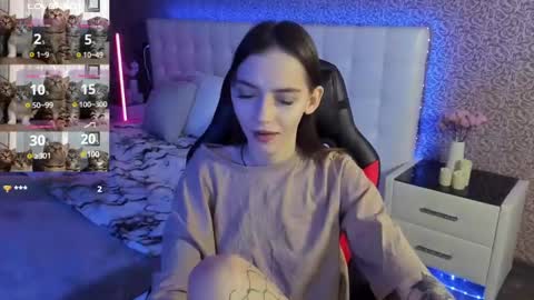 Sophie online show from February 11, 2025, 7:12 am