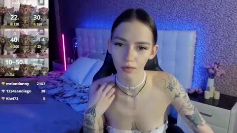 Sophie online show from February 22, 2025, 12:51 pm