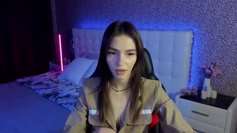 Sophie online show from February 23, 2025, 11:00 am