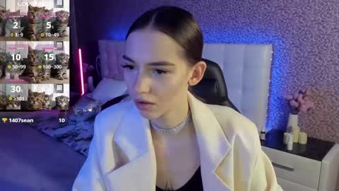 Sophie online show from February 25, 2025, 9:42 am