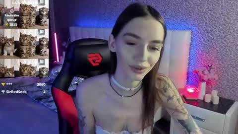Sophie online show from March 12, 2025, 1:08 pm