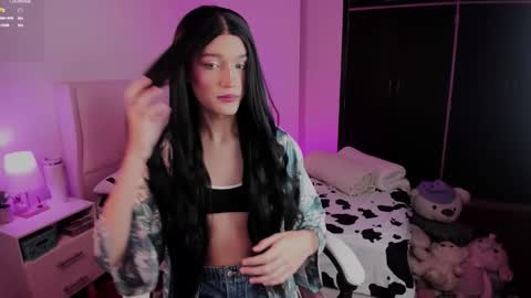    online show from November 10, 2025, 8:24 am