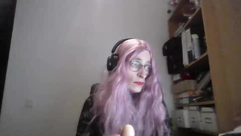 Snapshot of sophiecross369 chatting on November 1, 2025, 4:14 am Sophie Cross online show from November 1, 2025, 4:14 am