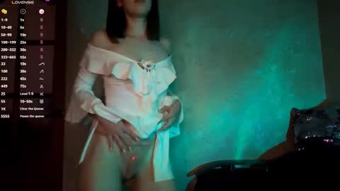 Mira online show from October 28, 2025, 8:33 pm