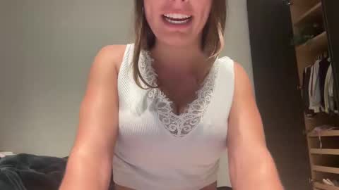 Snapshot of sophiedove chatting on September 21, 2025, 6:26 am sophiedove online show from September 21, 2025, 6:26 am