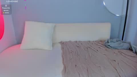 Sophie online show from June 6, 2026, 11:09 pm