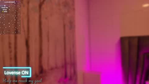 Sophie  online show from December 28, 2024, 10:25 am
