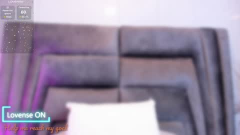 Sophie  online show from January 8, 2025, 4:44 pm
