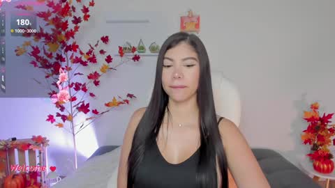 Sophie Hunt online show from December 5, 2024, 9:39 pm