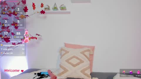 Sophie Hunt online show from December 9, 2024, 10:30 pm