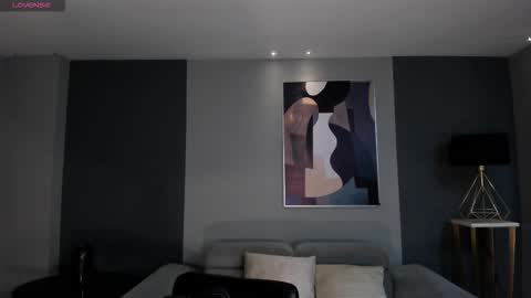 Sophie online show from March 14, 2026, 4:40 am