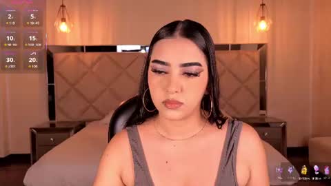 Sophie online show from June 17, 2026, 4:15 am