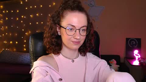 sophieleroux online show from April 8, 2026, 11:43 am