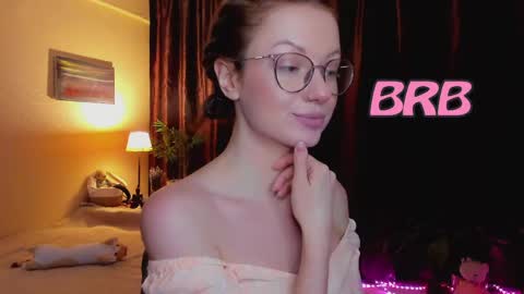 sophieleroux online show from April 29, 2026, 5:30 pm