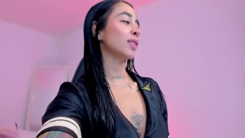sophierooy online show from May 7, 2026, 3:06 pm