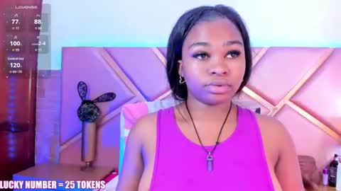 Sophie online show from June 15, 2026, 12:29 pm