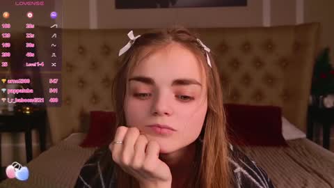 Snapshot of sophiesuvi chatting on December 15, 2024, 8:58 pm Sophie and my bestie Mandy    online show from December 15, 2024, 8:58 pm