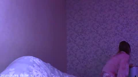 Snapshot of sophiesuvi chatting on January 18, 2025, 7:15 pm Sophie and my bestie Mandy    online show from January 18, 2025, 7:15 pm