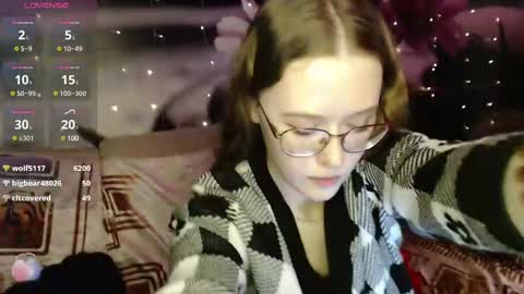 Snapshot of sophiesuvi chatting on February 22, 2025, 4:19 pm Sophie and my bestie Mandy    online show from February 22, 2025, 4:19 pm
