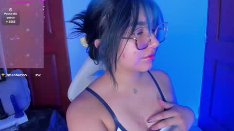 Snapshot of sophievv chatting on February 12, 2026, 7:25 am Sophie online show from February 12, 2026, 7:25 am