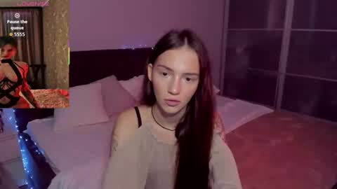 sophiewildcat online show from June 13, 2026, 8:12 am