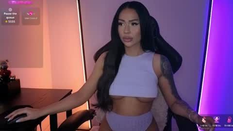 sophiexmoon online show from April 2, 2026, 7:11 pm