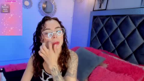 sophi online show from January 6, 2025, 2:03 pm