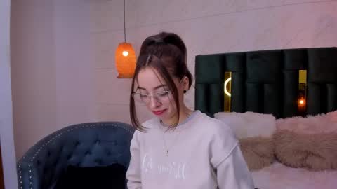 sophi online show from January 22, 2025, 12:27 pm
