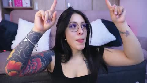 Sophiie online show from February 21, 2026, 3:29 am