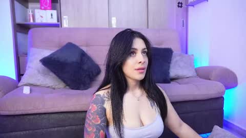 Sophiie online show from May 15, 2026, 3:13 am
