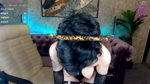 Sophiya online show from February 9, 2025, 5:22 pm
