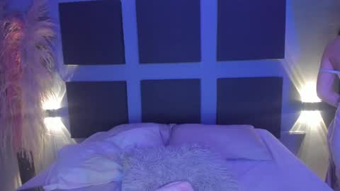 Snapshot of sophy_smilesweet chatting on December 27, 2024, 2:54 pm SOPHY ROGERS online show from December 27, 2024, 2:54 pm