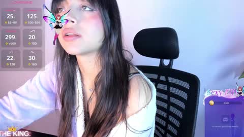 Snapshot of sophy_smilesweet chatting on February 3, 2025, 2:45 pm SOPHY ROGERS online show from February 3, 2025, 2:45 pm