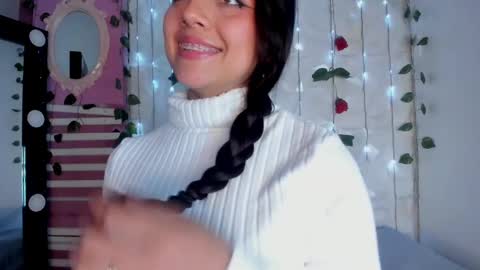 Snapshot of sophy_smilesweet chatting on March 7, 2025, 6:00 pm SOPHY ROGERS online show from March 7, 2025, 6:00 pm