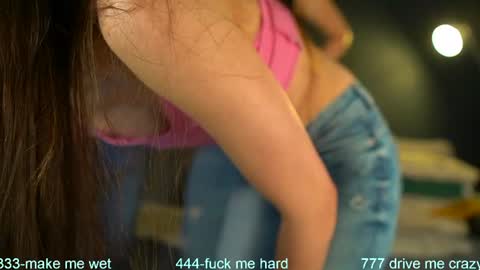 Sophydiva online show from June 11, 2026, 5:27 am