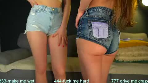 Sophydiva online show from June 15, 2026, 5:20 am