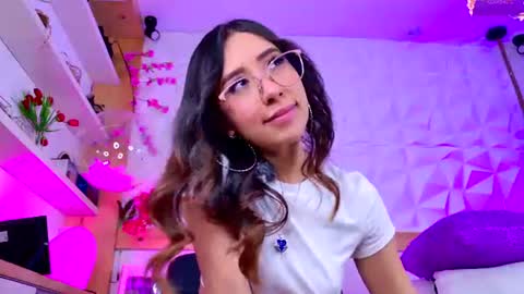 Sophie online show from July 31, 2026, 1:10 pm