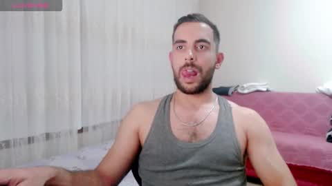 Snapshot of sorrymybadd chatting on December 4, 2025, 9:34 pm luis online show from December 4, 2025, 9:34 pm