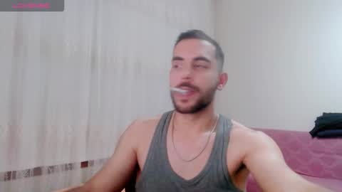 Snapshot of sorrymybadd chatting on December 16, 2025, 9:42 pm luis online show from December 16, 2025, 9:42 pm