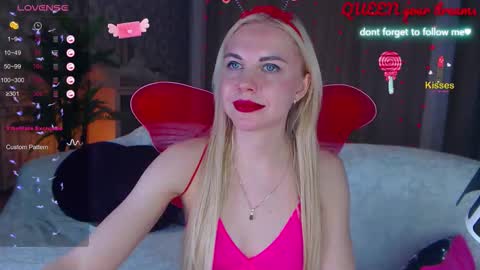 Lisa online show from November 4, 2025, 7:07 am