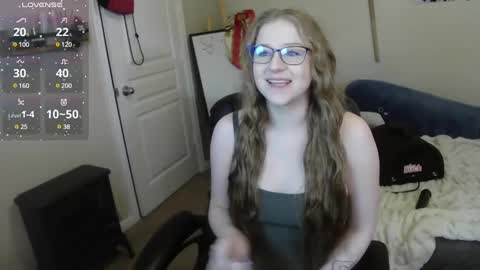 Snapshot of southerbunny chatting on December 9, 2024, 11:26 am Bunnydathug online show from December 9, 2024, 11:26 am