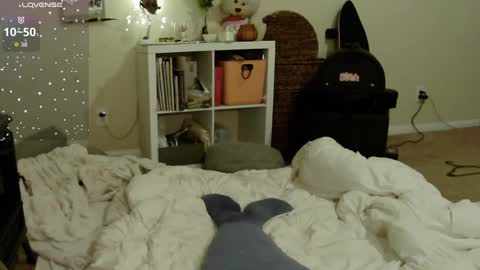 Bunnydathug online show from October 5, 2025, 10:02 am