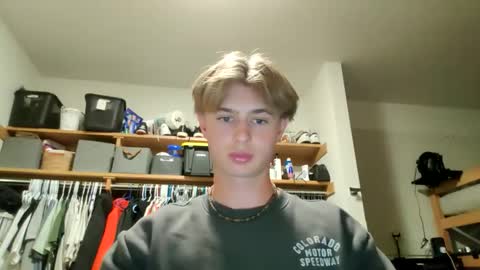 Snapshot of southpaw707 chatting on November 19, 2025, 6:57 am southpaw707 online show from November 19, 2025, 6:57 am