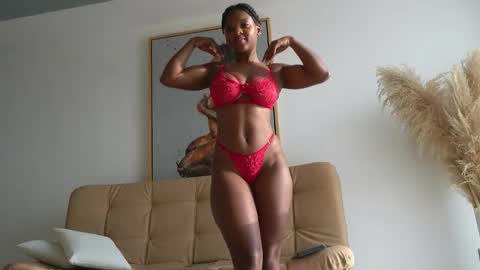 sow_fitt online show from November 12, 2025, 12:05 pm