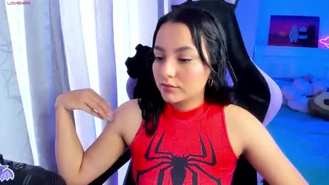 Snapshot of soy___lili chatting on December 3, 2024, 9:01 pm Lili online show from December 3, 2024, 9:01 pm