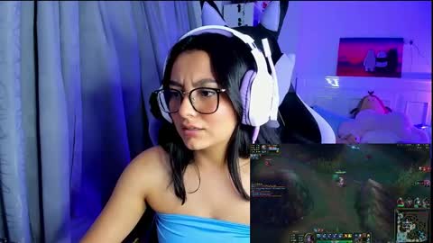 Snapshot of soy___lili chatting on December 28, 2024, 11:37 pm Lili online show from December 28, 2024, 11:37 pm